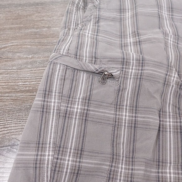 MARMOT GREY PLAID FLAT FRONT CHINO OUTDOORS SHRTS MENS SIZE 36 - Picture 4 of 8